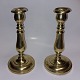 Par baluster-formede lysestager I messing ca. 1840