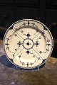 Royal Copenhagen Blue Fluted Half Lace, round dish. Dia.: 33cm. RC# 1/539. 1.sort.Before 1923.