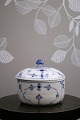 Antik Royal Copenhagen Blue Fluted Plain sugar bowl with lid.RC#1/240. before 1923.