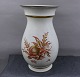 Kongelig Krakelé porcelæn med guldkanter. Høj vase med blomster dekoration 24,5cm