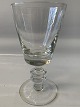 White wine glass clear
Height: 13.5 cm.
Diameter: 7 cm.
