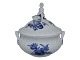 Blue Flower Curved
Early round soup tureen with boy holding a flower 
basket from 1779-1814