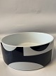 Large Verner Panton bowl with blue and white shades.
Ø: 24 cm - H: 8.5 cm.