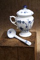 Rare Blue Fluted mustard spoon from Royal Copenhagen.
Year 1850-98...
