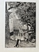Radering af Viggo Jastrau - Malerinde ved Staffeli 1921.