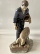 Antik Huset præsenterer: Bing & Grøndahl figur Landmand med gris, Nr. 2263