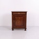 Antikt Konsolskab i Mahogni med Udskæringer og Ornamenter fra 1860’erne