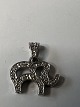 Elefant Vedhæng, i 14 Kt. hvidguld med indlagte ...