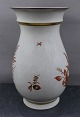 Kongelig Krakelé porcelæn med guldkanter. Høj vase med blomster dekoration 24,5cm
