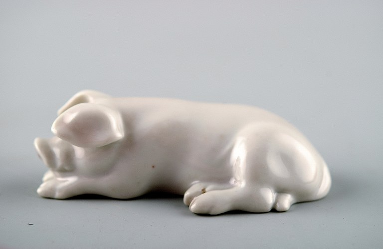 Rare Bing & Grondahl, B&G miniature, number 1881, lying pig.