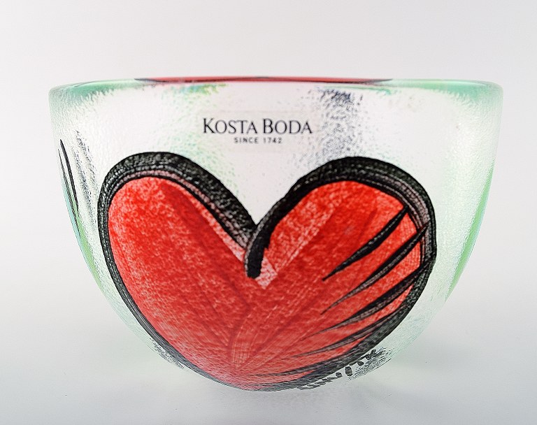 Kosta Boda, Ulrica H. Vallien art glass bowl.