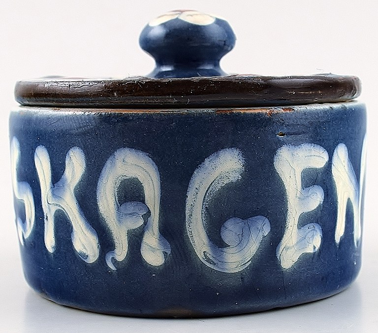 Kähler, HAK, glazed small lidded jar in stoneware.