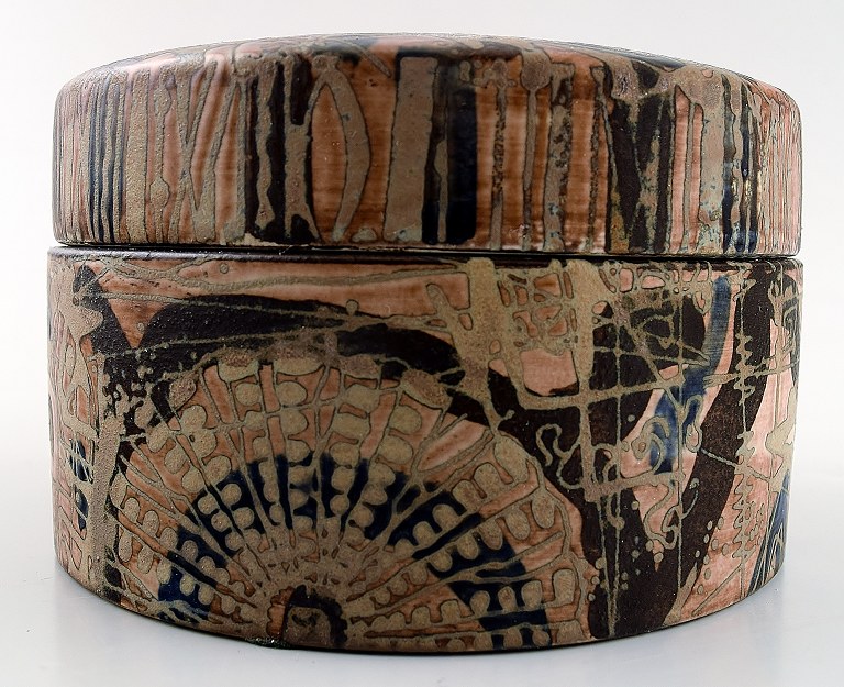 Royal Copenhagen/Aluminia lågdåse/krukke af Nils Thorsson. 