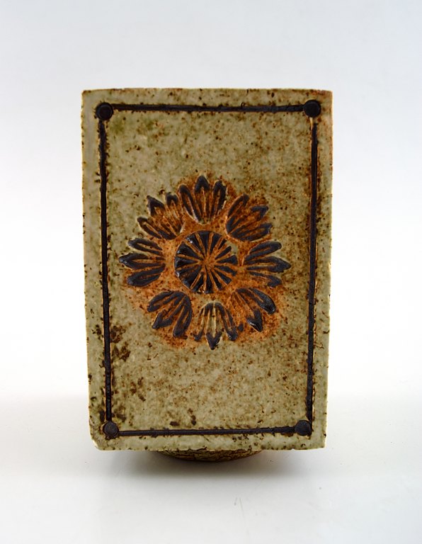 Roger Capron Vallauris, French vase in ceramics, hand painted with flowers in modern design.