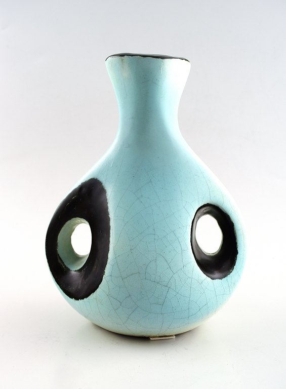 Hans Hedberg (1917-2007) Swedish ceramist.Unique ceramic vase.