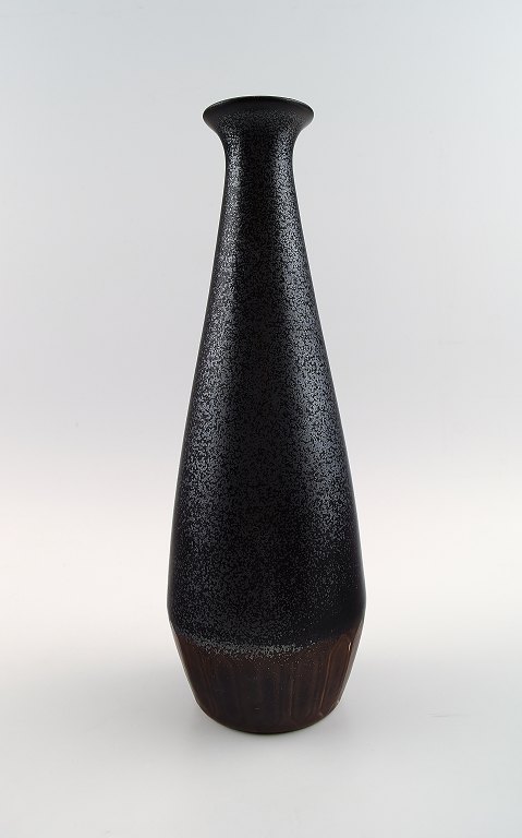 Large Rörstrand, Gunnar Nylund ceramic floor vase.Beautiful dark glaze.