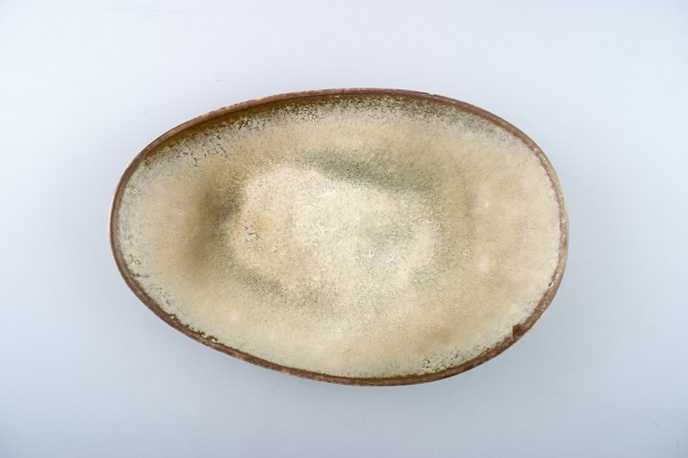 Carl-Harry Stålhane/Stalhane, Rörstrand / Rorstand, large stoneware bowl. Eggshell Glaze.