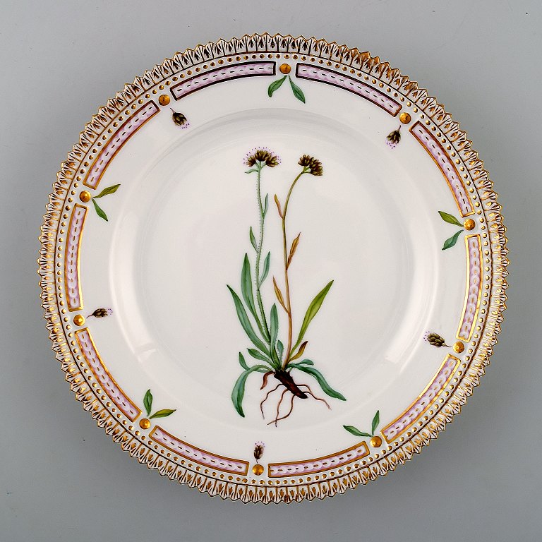 Royal Copenhagen Flora Danica Salad plate # 20/3573.