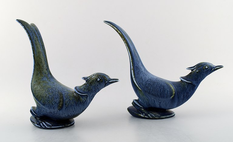 Rörstrand stoneware figure by Gunnar Nylund, 2 blue birds.