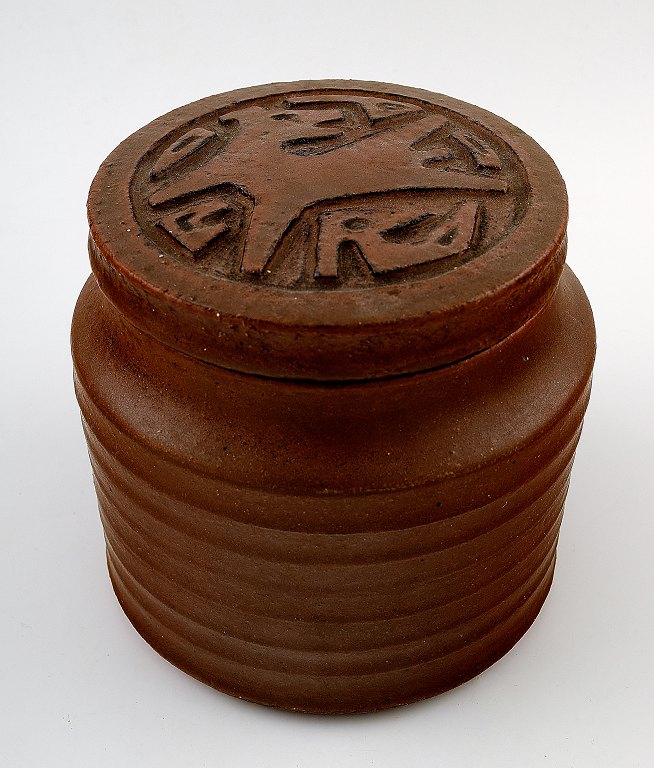 Stoneware lidded jar by Jorgen Mogensen. Own workshop. Denmark 1957.