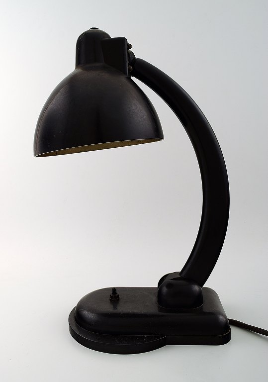 Industrial table lamp in bakelite.Germany 1930 / 40 s. Bauhaus.