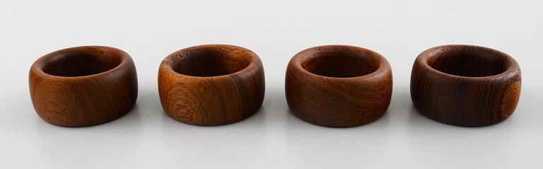 Kay Bojesen 4 napkin rings in teak.
