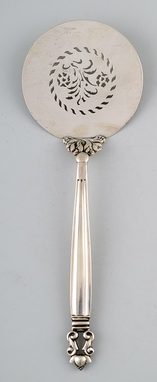 Georg Jensen "KONGE" rund serveringsspade.
Designer: Johan Rohde.