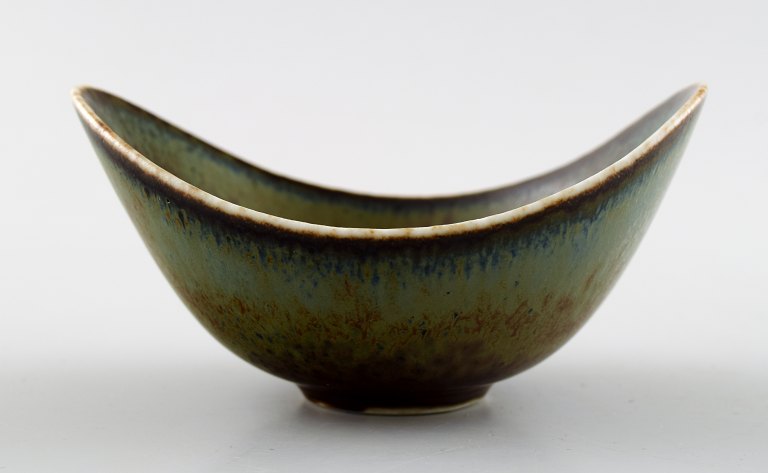 Rörstrand, Gunnar Nylund ceramic bowl.