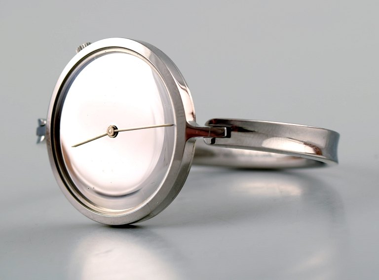 Vivianna Torun Bülow-Hübe for Georg Jensen: A lady