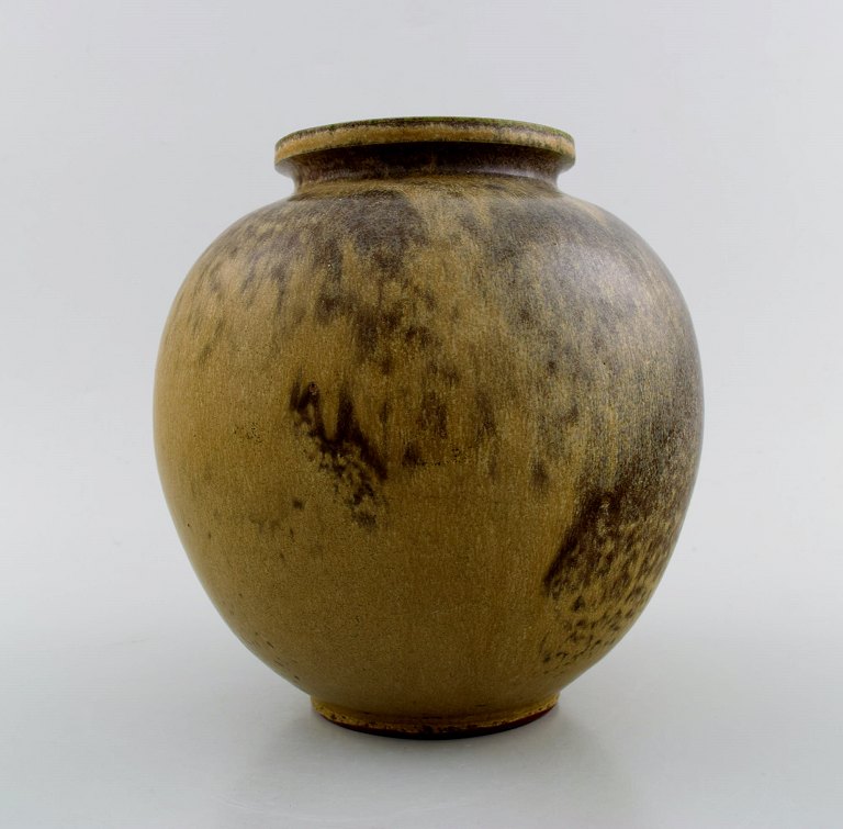 Rare Arne Bang ceramic vase.Stamped AB 31.