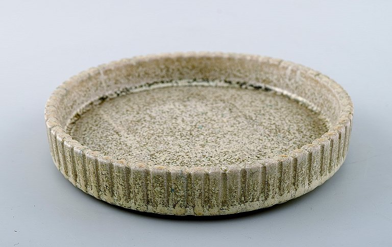 Arne Bang. Dish in art pottery. Eggshell glaze.
