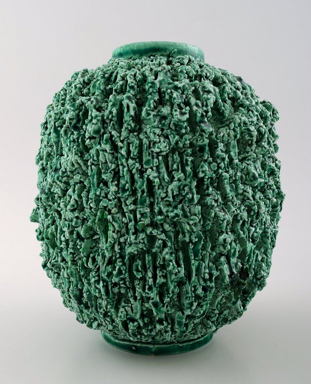 Rörstrand Gunnar Nylund "Chamotte" vase.