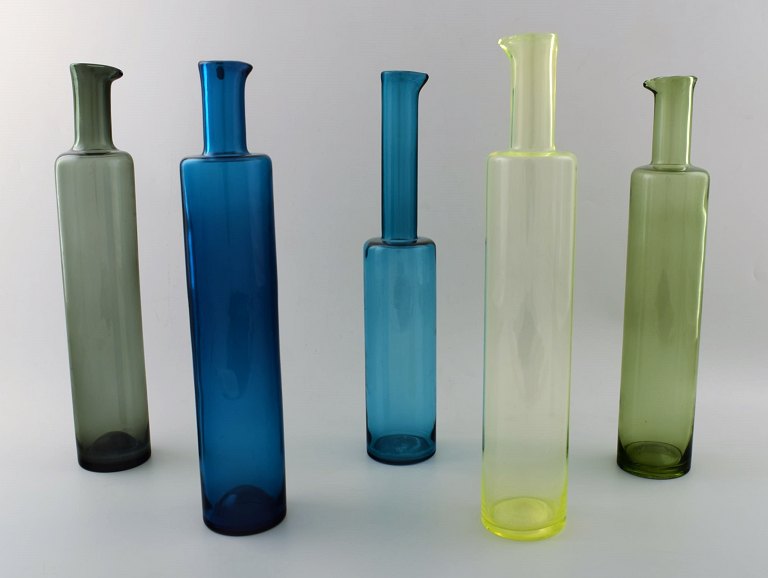 Nanny Still for Riihimäen Lasi, Finnish glass art 5 decoration bottles, vases / pitchers.
