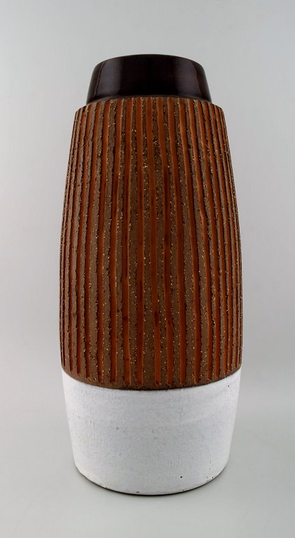 Mari Simmulson for Upsala-Ekeby "Rusticana" ceramic vase.