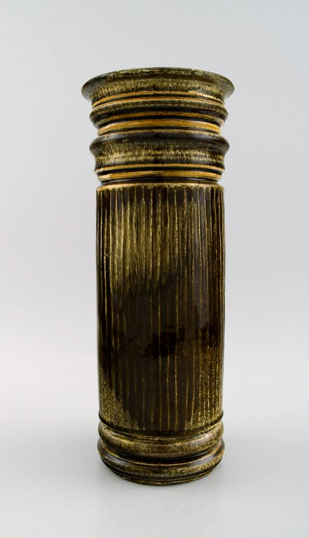 Kähler, Denmark, glazed vase, 1930s.Designed by Svend Hammershoi.