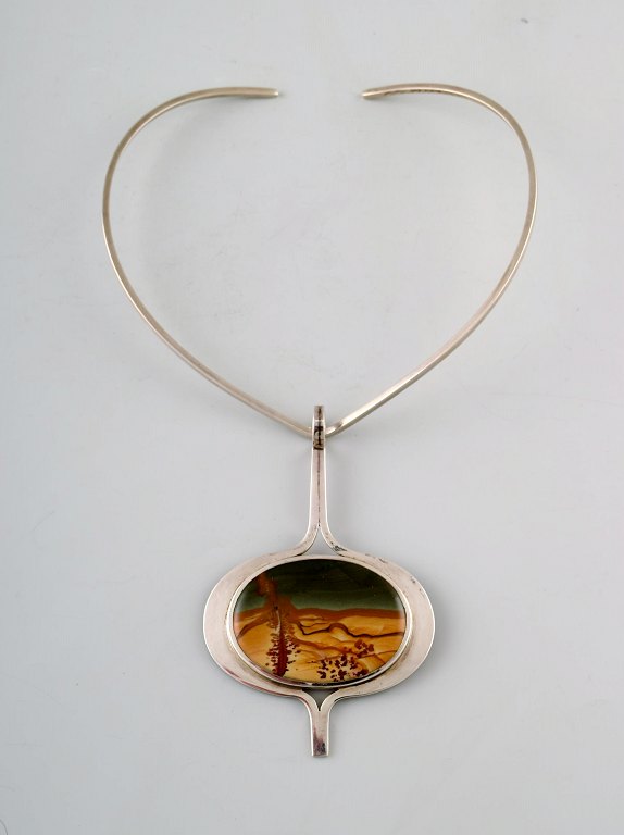 Hans Hansen necklace with pendant, sterling silver.