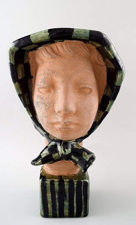 Helge Christoffersen Own workshop, large unique figure of young model wearing scarf.