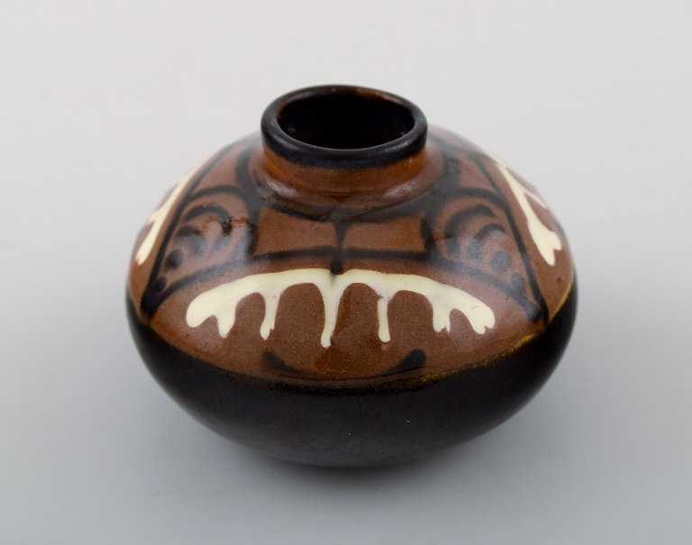 Kähler, Denmark, glazed stoneware vase. 1940s.