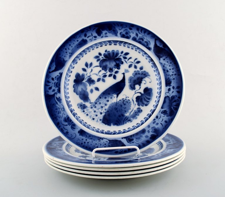 Peacock from Copenhagen faience / Aluminia.Flat plate in earthenware. 5 pieces in stock.