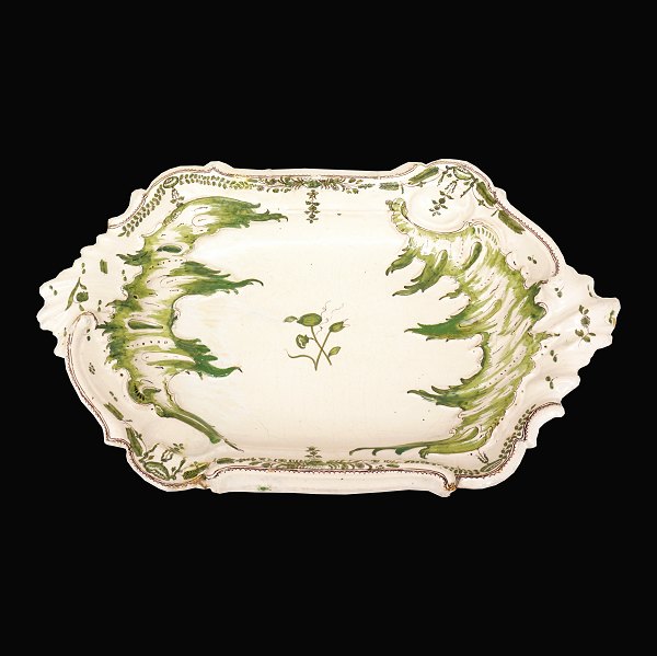 Large plate, faience.Green decorated and signed.Manufactured in Schleswig, Northgermany, 1760.L: 48x29cm