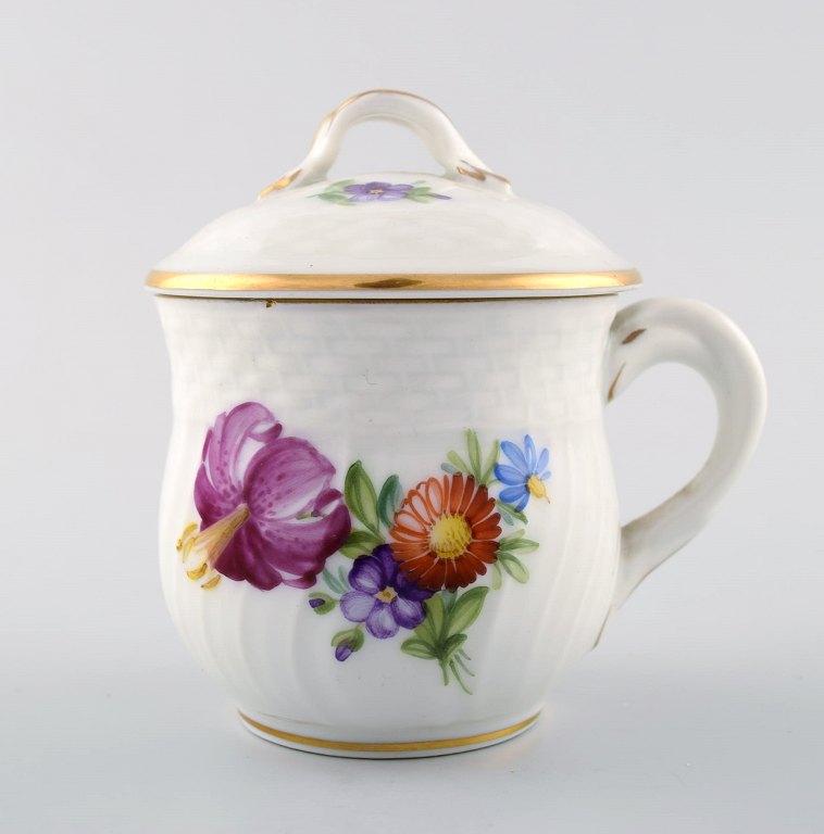 Royal Copenhagen Let Saksisk Blomst, cremekop.