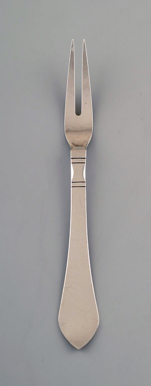 Georg Jensen Continental (Antik) stegegaffel i helsølv, sølvbestik, hammerslået. 