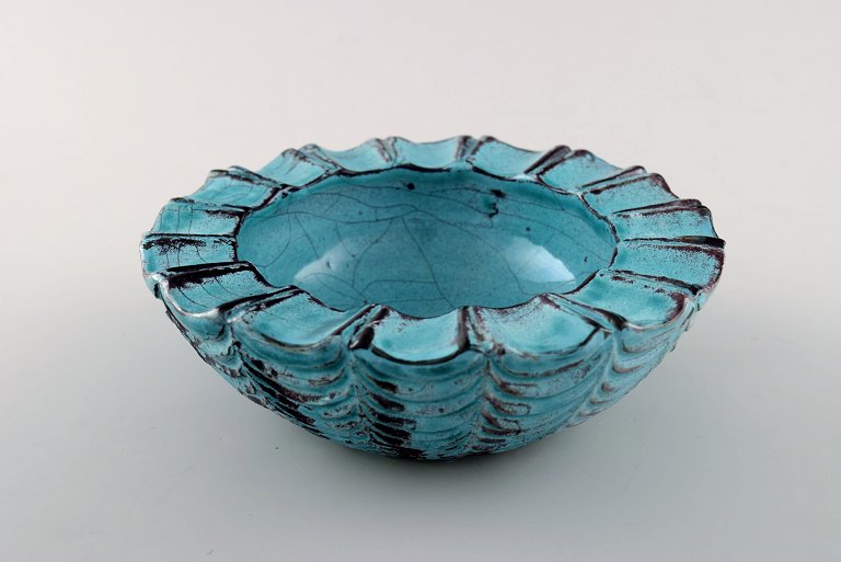 Kähler, Denmark, round glazed dish, Art deco 1940 s.Designed by Svend Hammershøi.