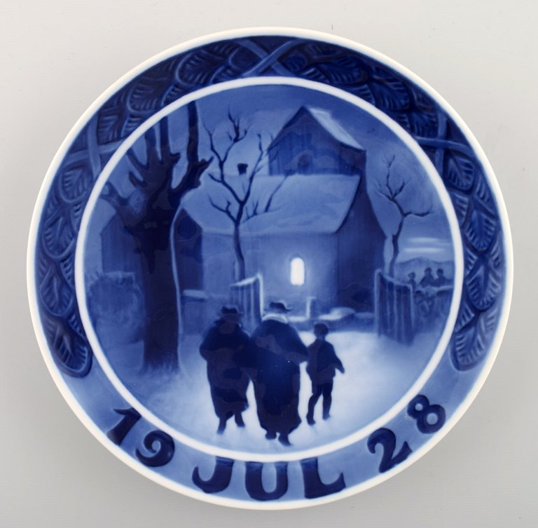 Royal Copenhagen, Christmas plate from 1928.