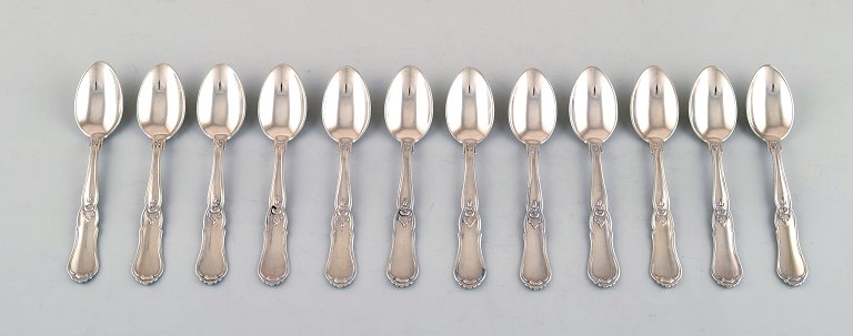 Dansk bestik af tretårnet sølv. theske. 12 stk. på lager.
