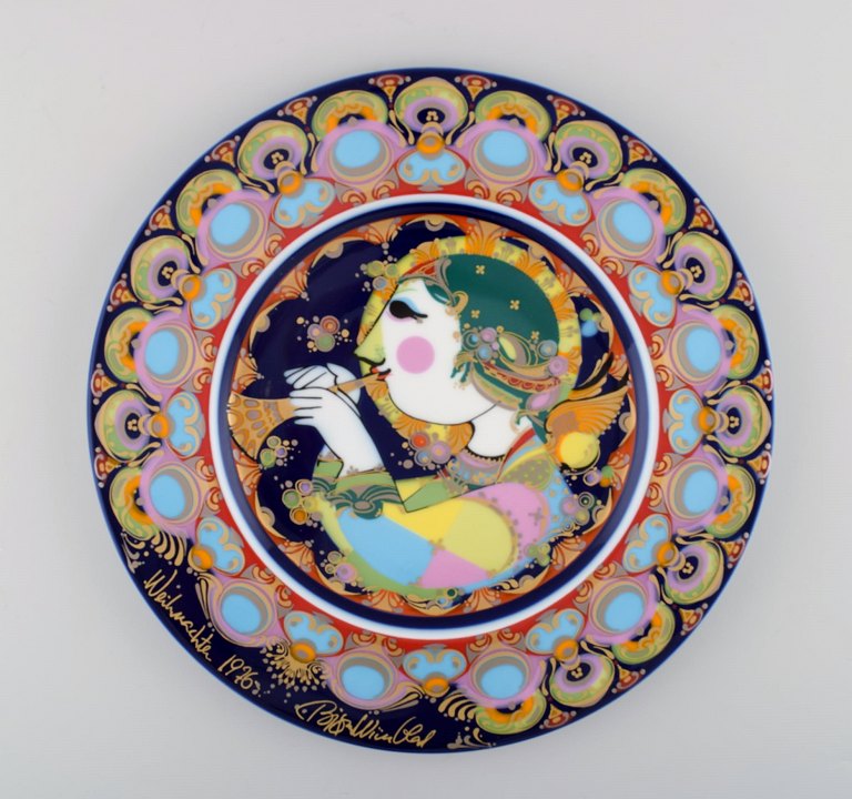 Rare hand painted Rosenthal Bjørn Wiinblad Christmas plate from 1976. "Angel with trumpet".
