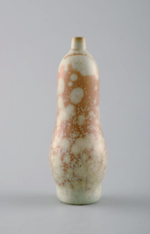 Gunnar Nylund, Rörstrand. Miniature vase in ceramics. Rare shape.