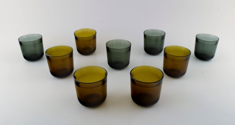 Kaj Franck (Finnish, 1911-1989) Nuutajärvi Glass Works, Finland, art glasses. 9 mouth blown drinking glasses of different colors.