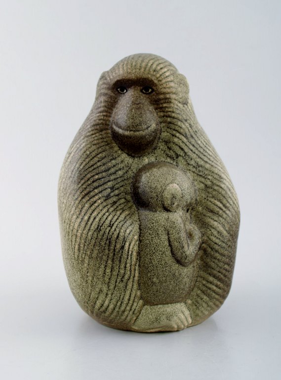 Rare Lisa Larson figure for K-Studio / Gustavsberg. Monkey with child. Glaze in green / brown shades.