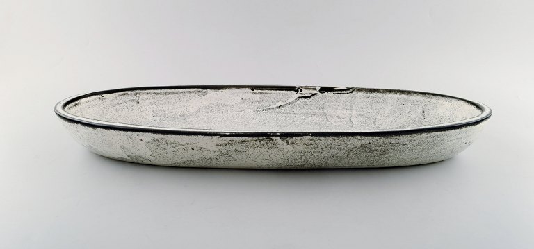 Svend Hammershøi for Kähler, HAK, Large dish in glazed stoneware.1930 / 40